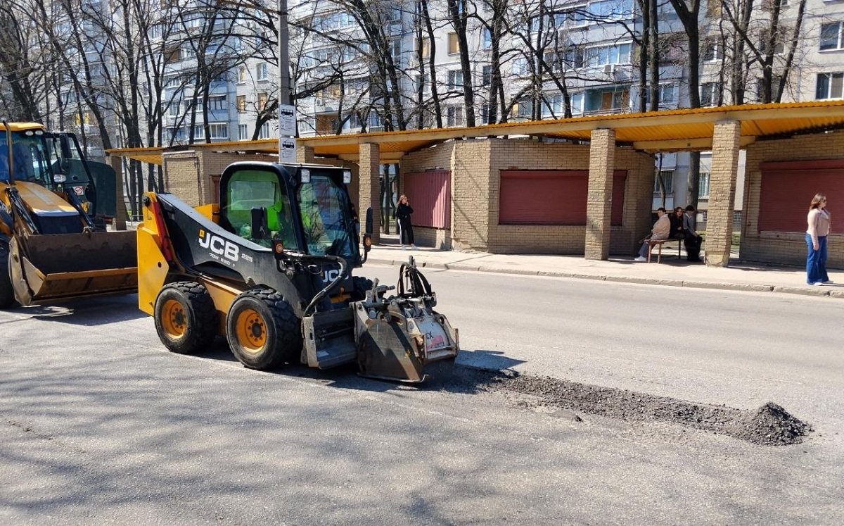 У Харкові упорядковують вулично-дорожню мережу (фото)