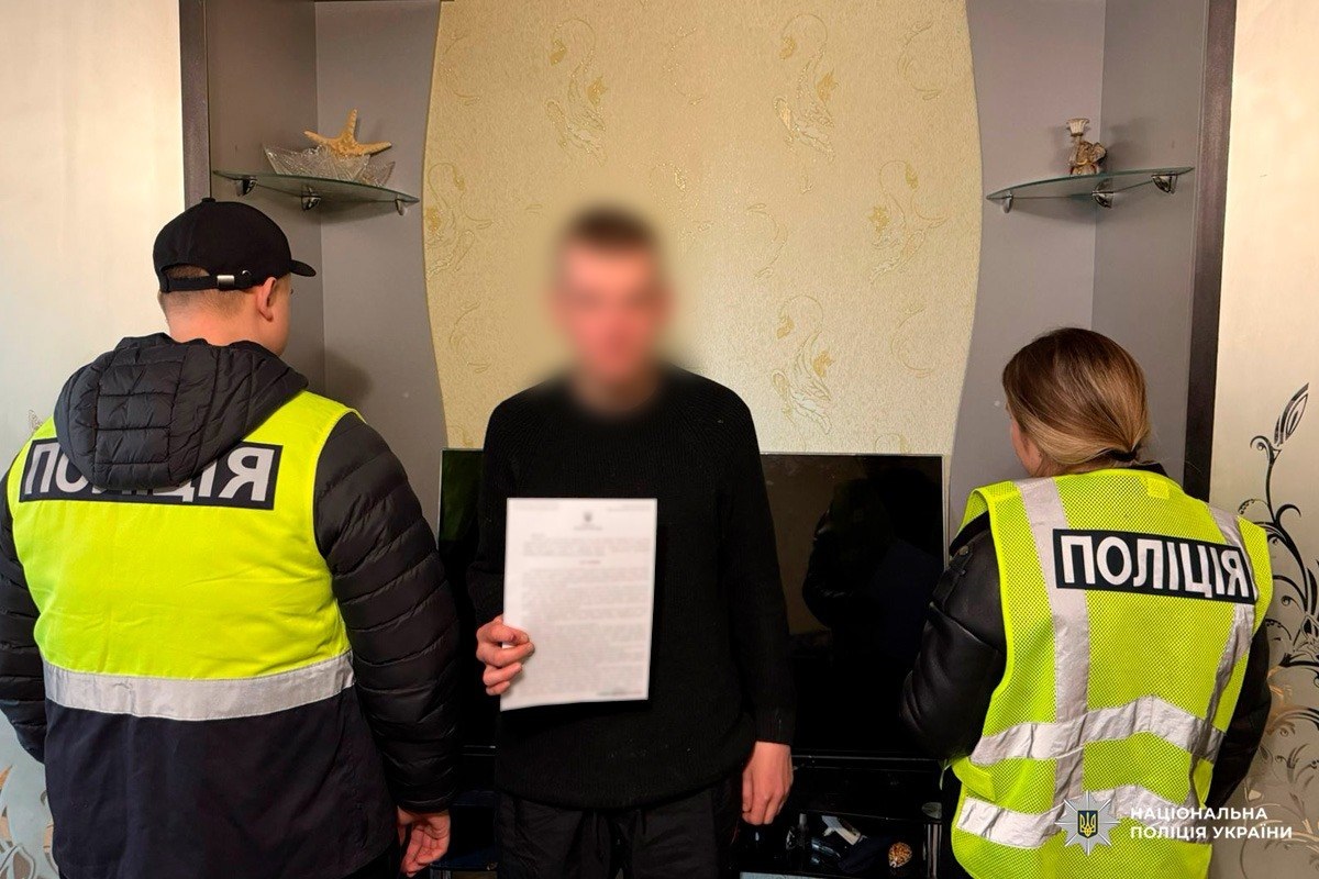 У Харкові поліція затримала серійного квартирного крадія