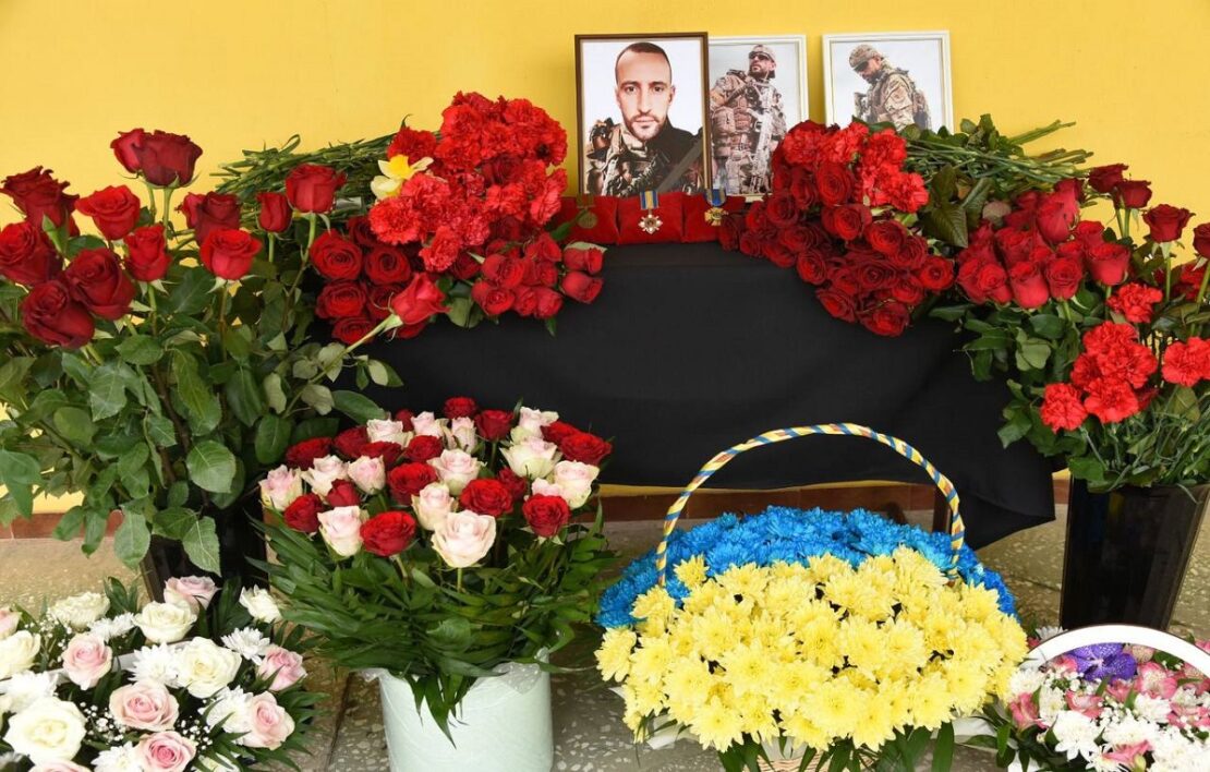 У Харкові відкрили меморіальну дошку захиснику України Антону Коліснику-Кравченку (фото)