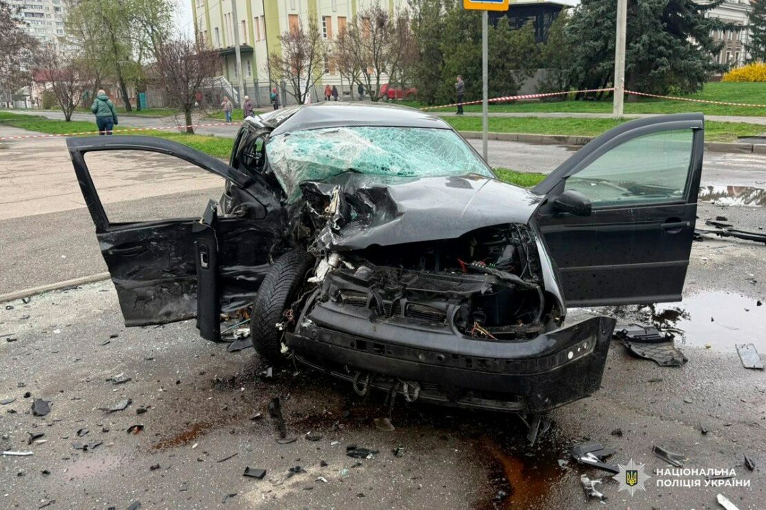 Поліція розшукує свідків смертельної ДТП у Слобідському районі Харкова