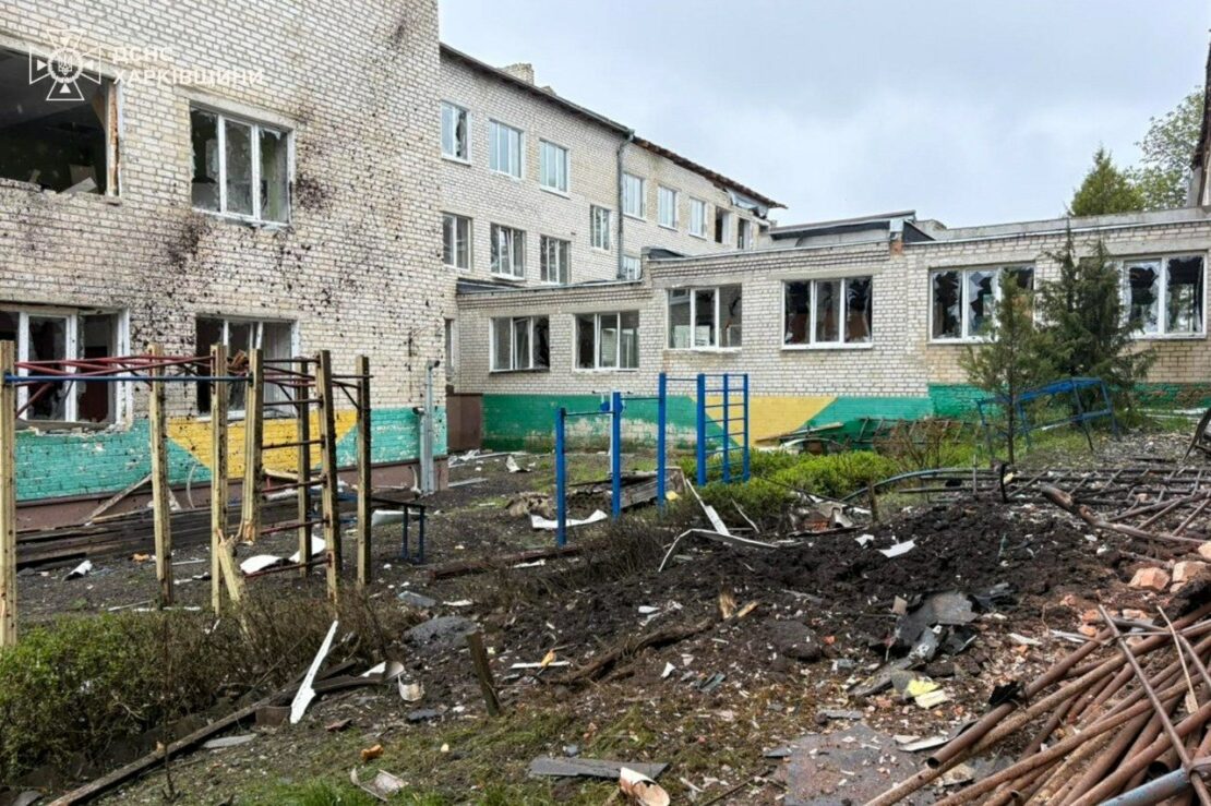 У Балаклії ліквідували пожежі після обстрілу (фото)