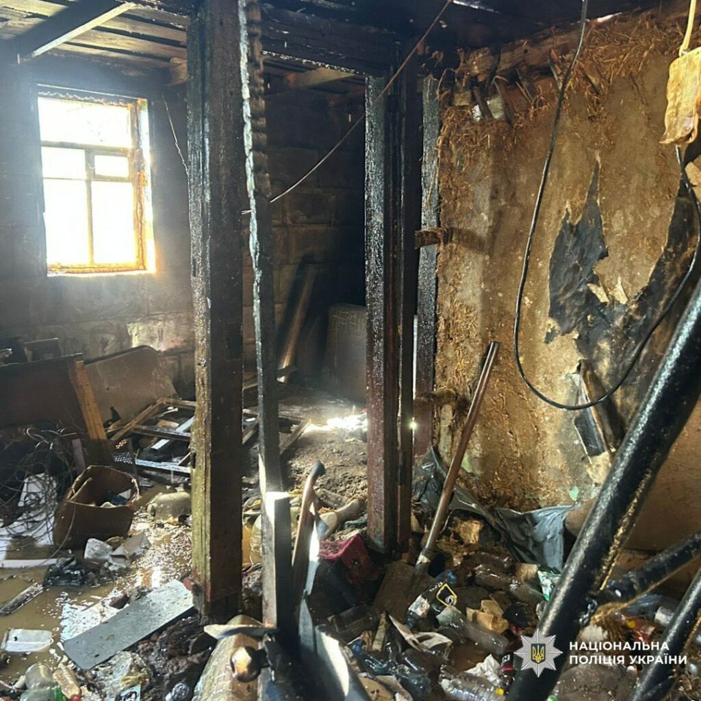 На Харківщині чоловік через ревнощі підпалив будинок співмешканки