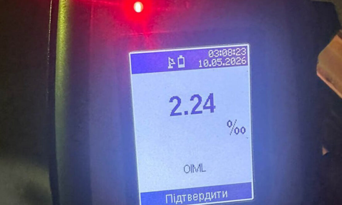 У Харкові п'яний водій пропонував хабар патрульним