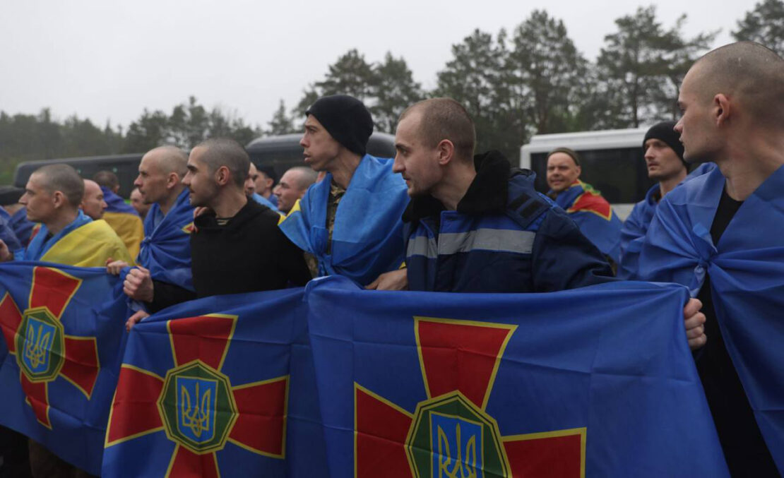 З російського полону повернулися 205 українських захисників (фото)