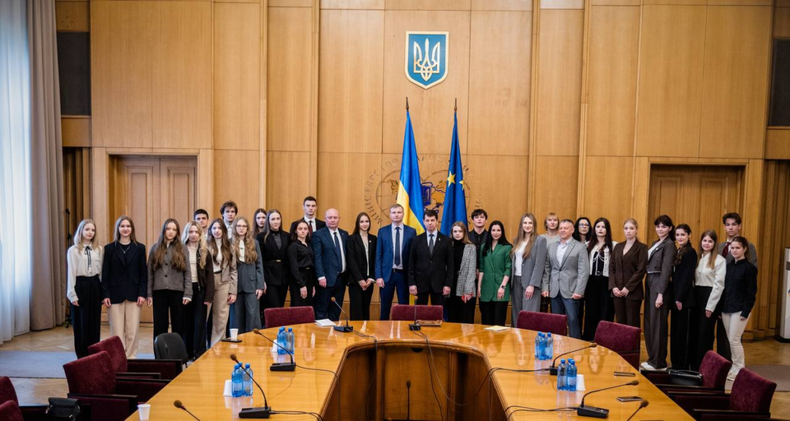Учасники «Школи молодого дипломата» побували у Києві 