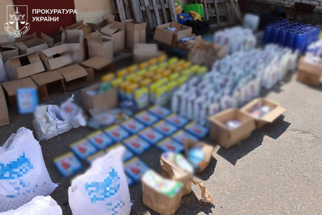 Фальсифікат по всій країні: у Харкові викрили цехи побутової хімії (фото)