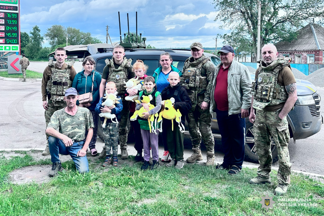 На Харківщині з-під обстрілiв евакуювали 8 мирних жителів