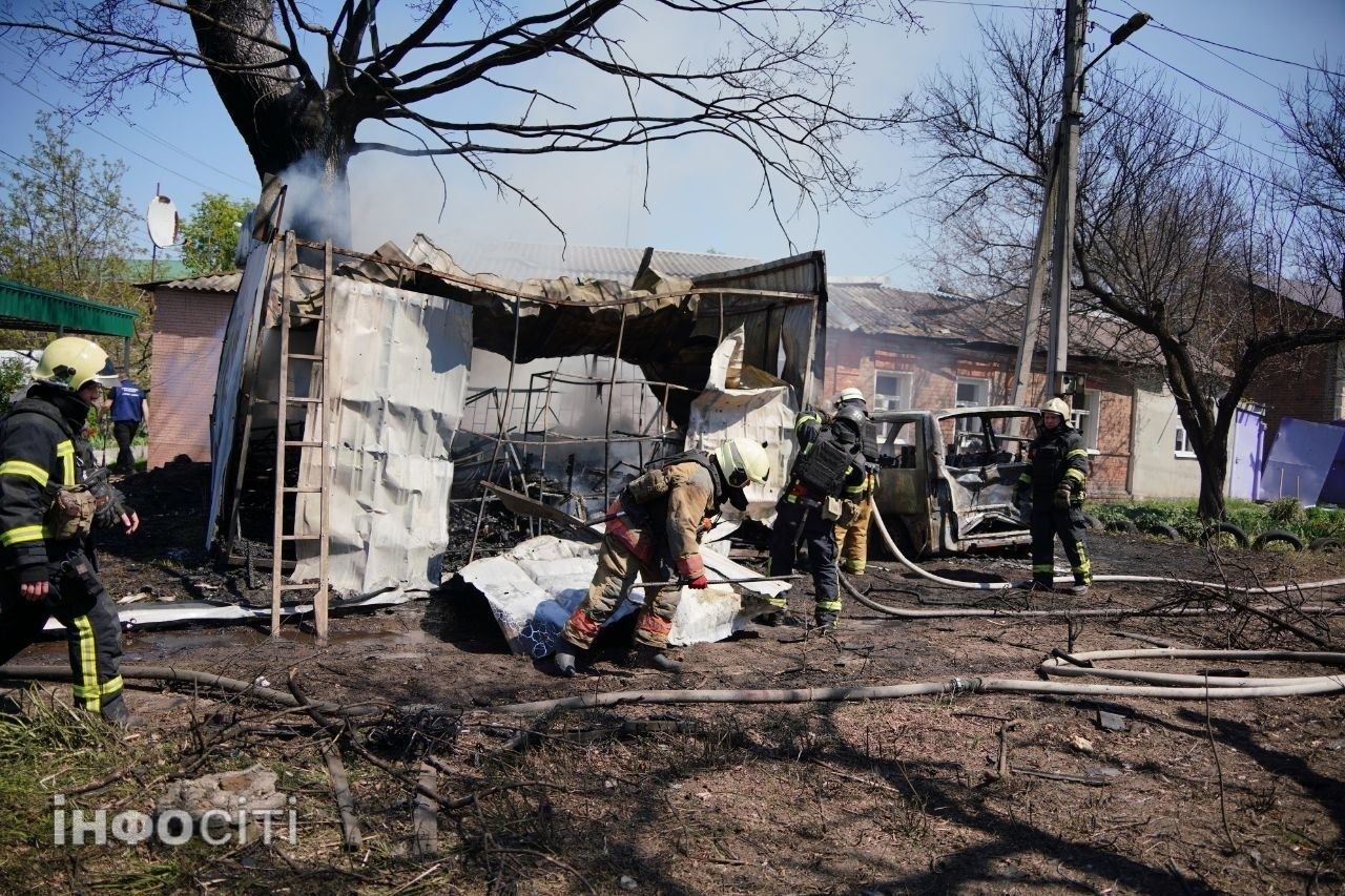 Як виглядає місце атаки БпЛА по Новобаварському району