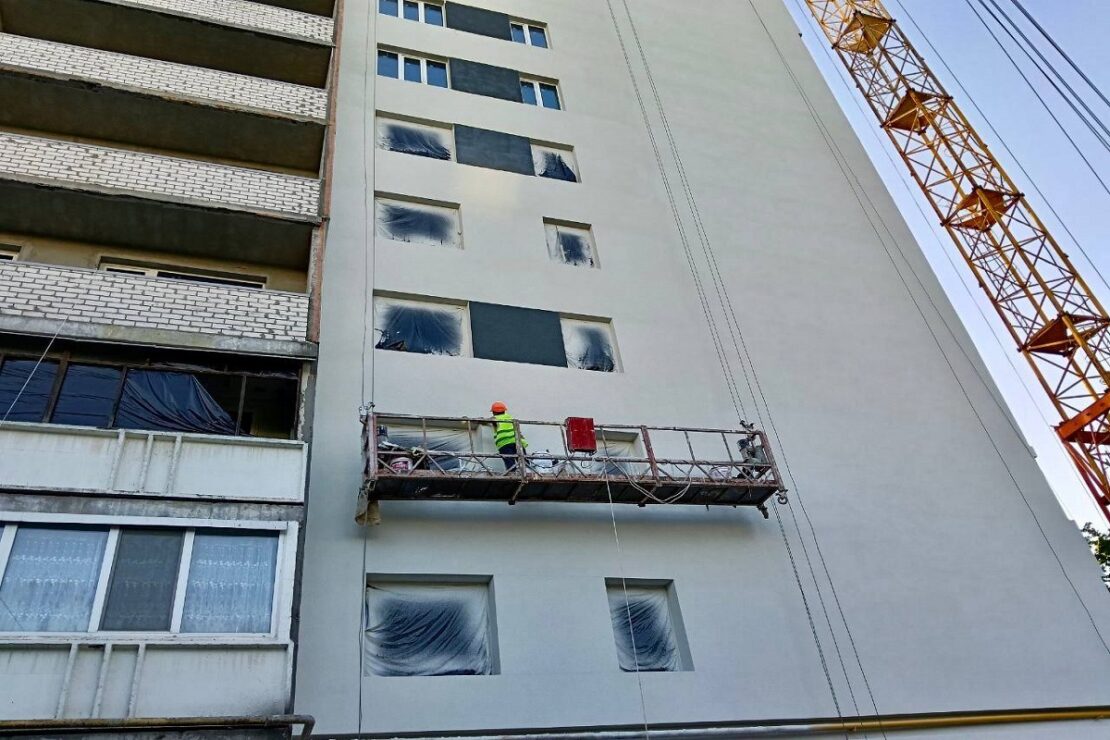 У Харкові відновлюють житловий фонд (фото)