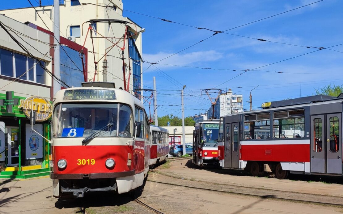 Сьогодні у Харкові трамваї №5, 8 і тролейбус №6 змінять маршрути