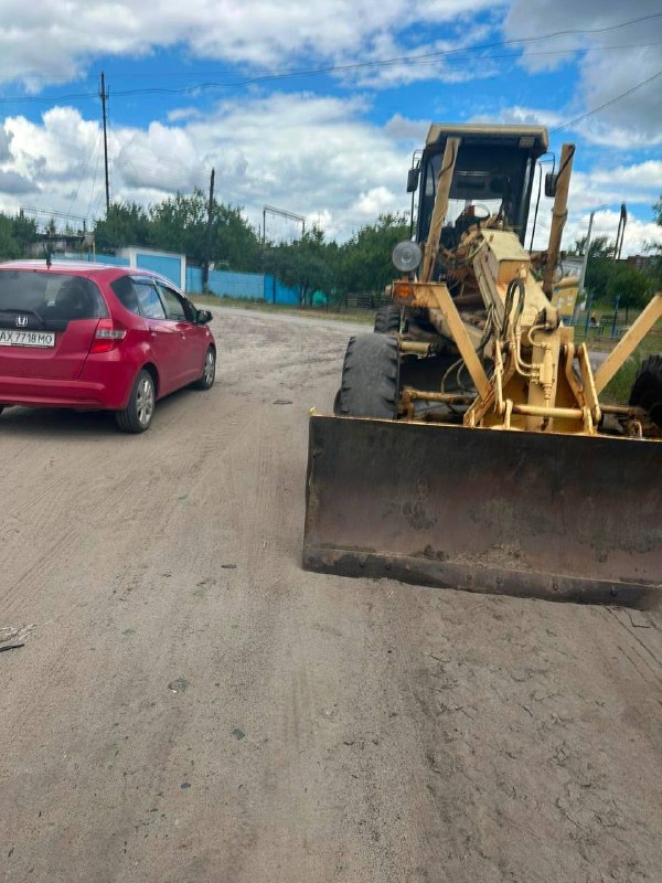 У Харкові проводять грейдерування доріг у приватному секторі (фото)