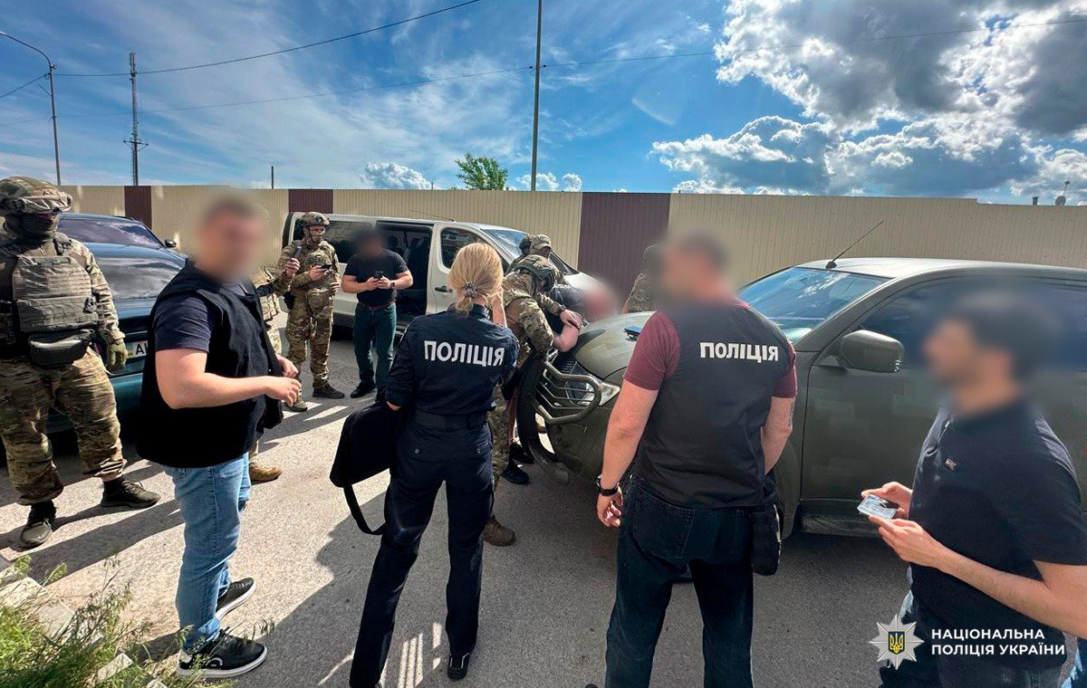 На Харківщині викрили схему незаконного виїзду чоловіків за кордон