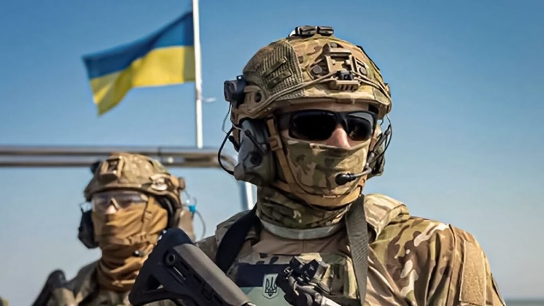 Нові контракти та нові збільшені виплати військовим