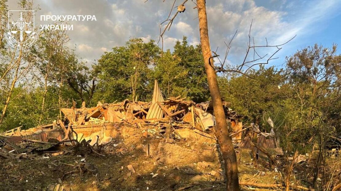 Після авіаудару по Харкову під завалами може перебувати людина 