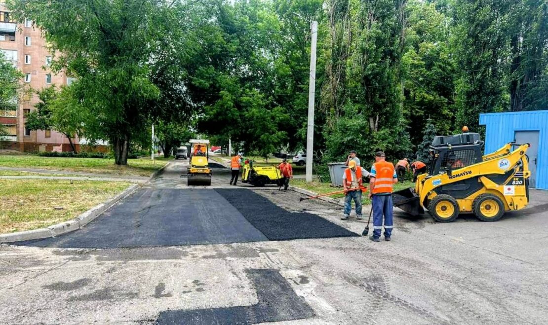 КП «Шляхрембуд» упорядковує вулично-дорожню мережу Харкова