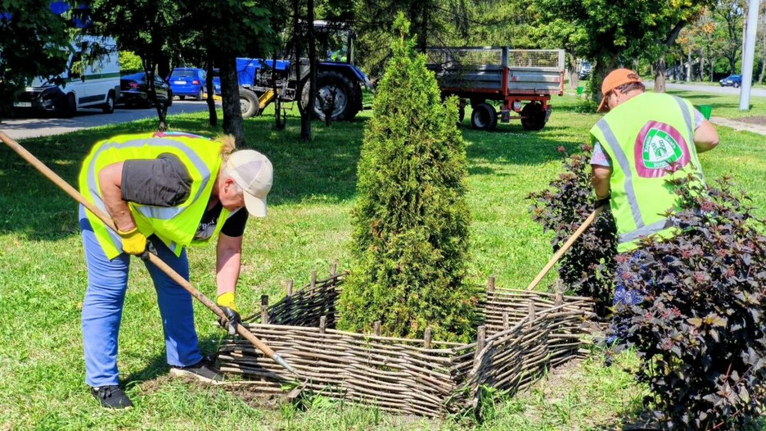 Комунальники наводять лад у Немишлянському районі (фото)