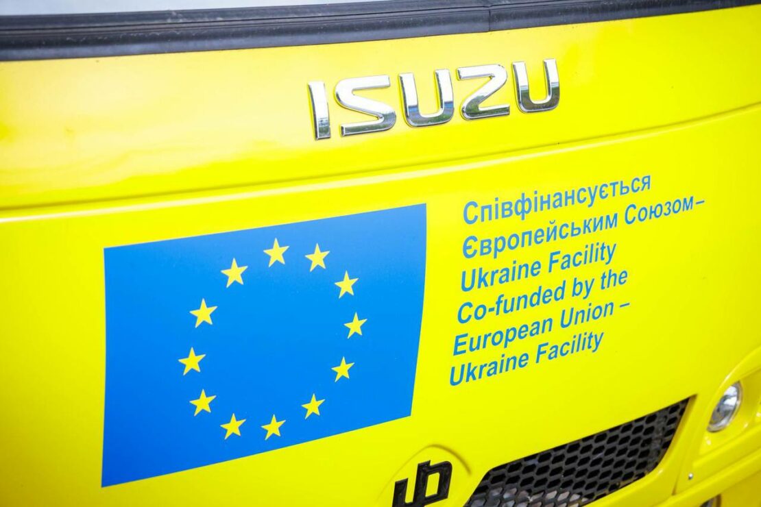 Заклади освіти Харківщини отримали нові шкільні автобуси (фото)