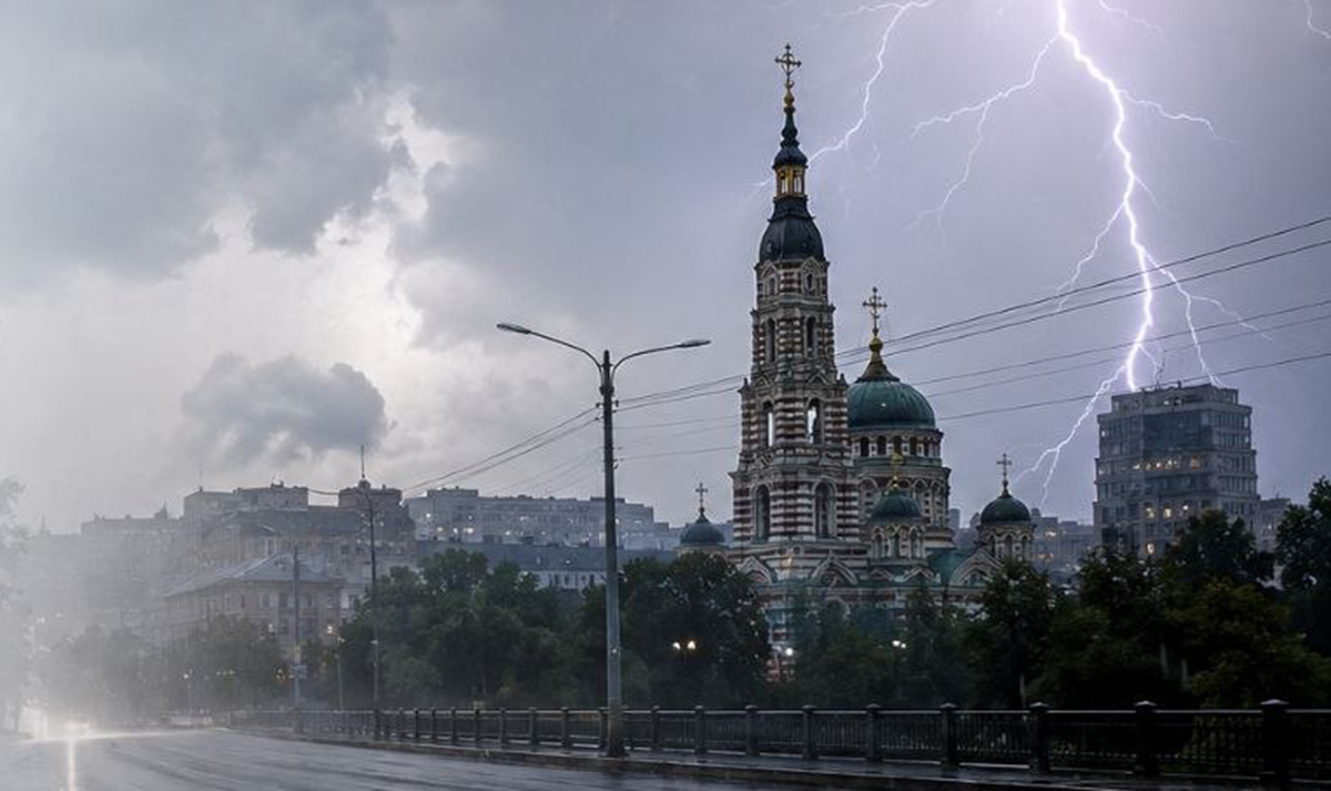 У найближчу годину в Харківській області очікується гроза
