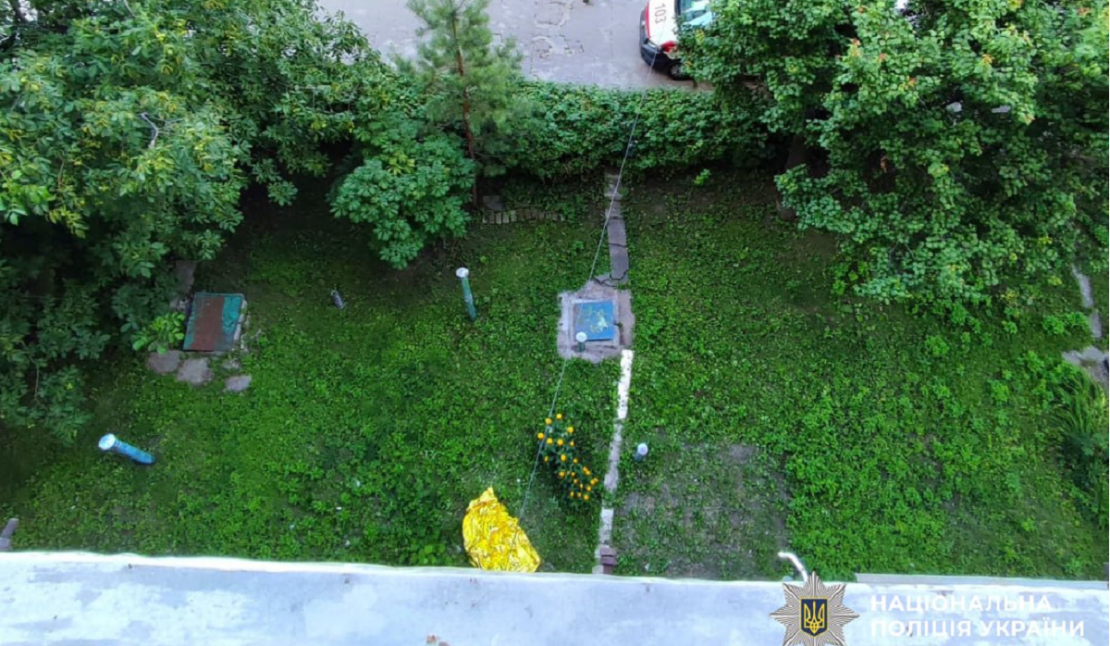 У Харкові трирічна дитина випала з вікна п’ятого поверху