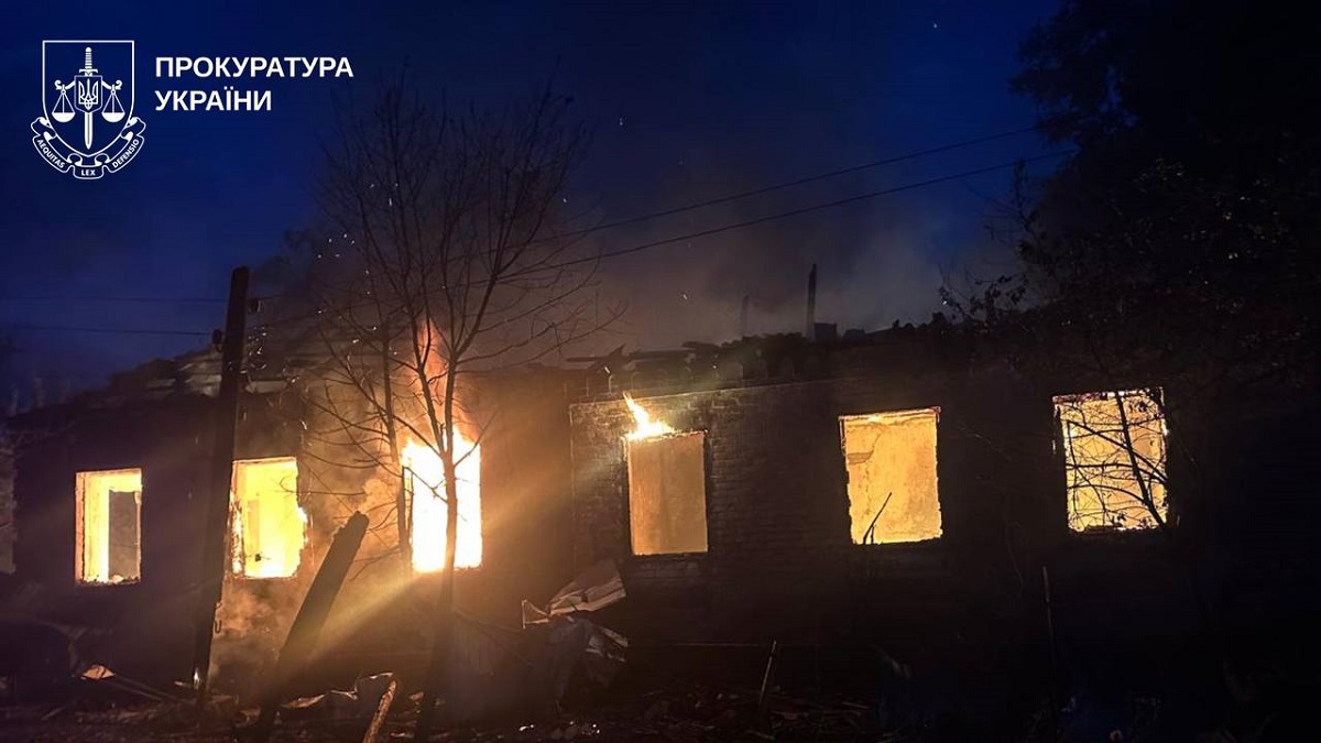 У Лозівській громаді російський БпЛА поцілив у житловий будинок з дітьми