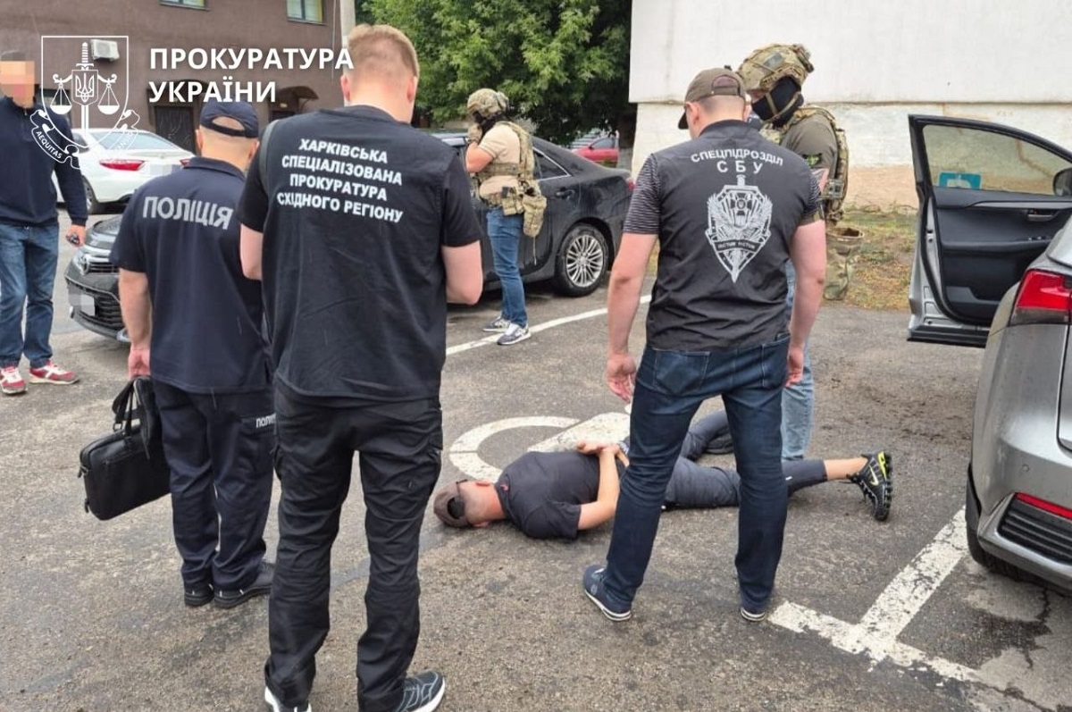 У Харкові посадовця ТЦК затримали за хабар
