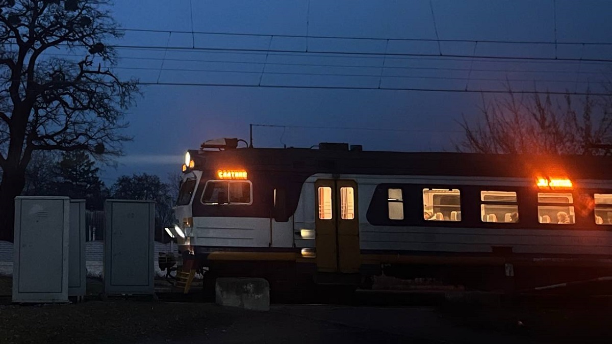УЗ тимчасово скасувала низку приміських поїздів на Харківщині