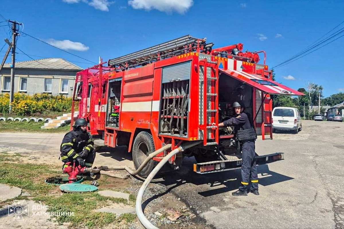 Вранці ворог атакував БпЛА Богодухів: сталася пожежа