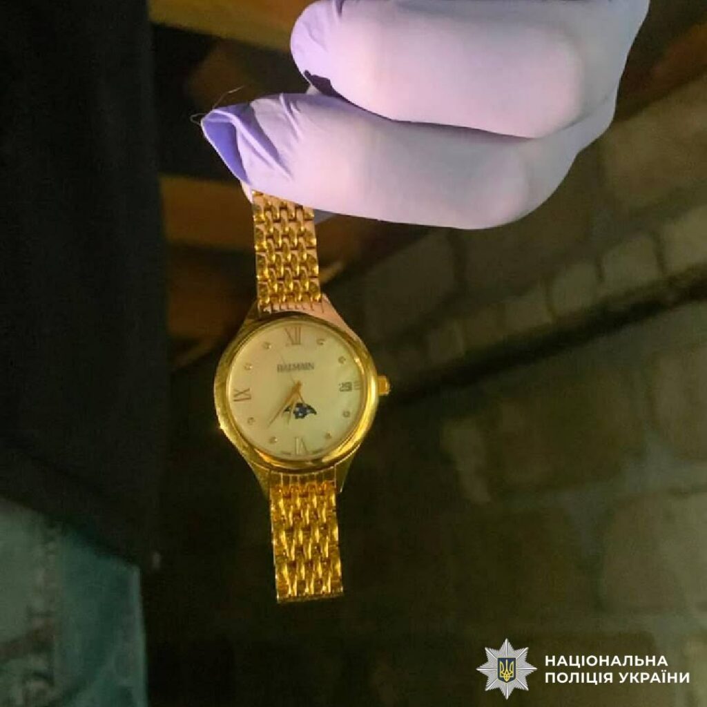 На Харківщині зловмисник обікрав приватний будинок (фото)