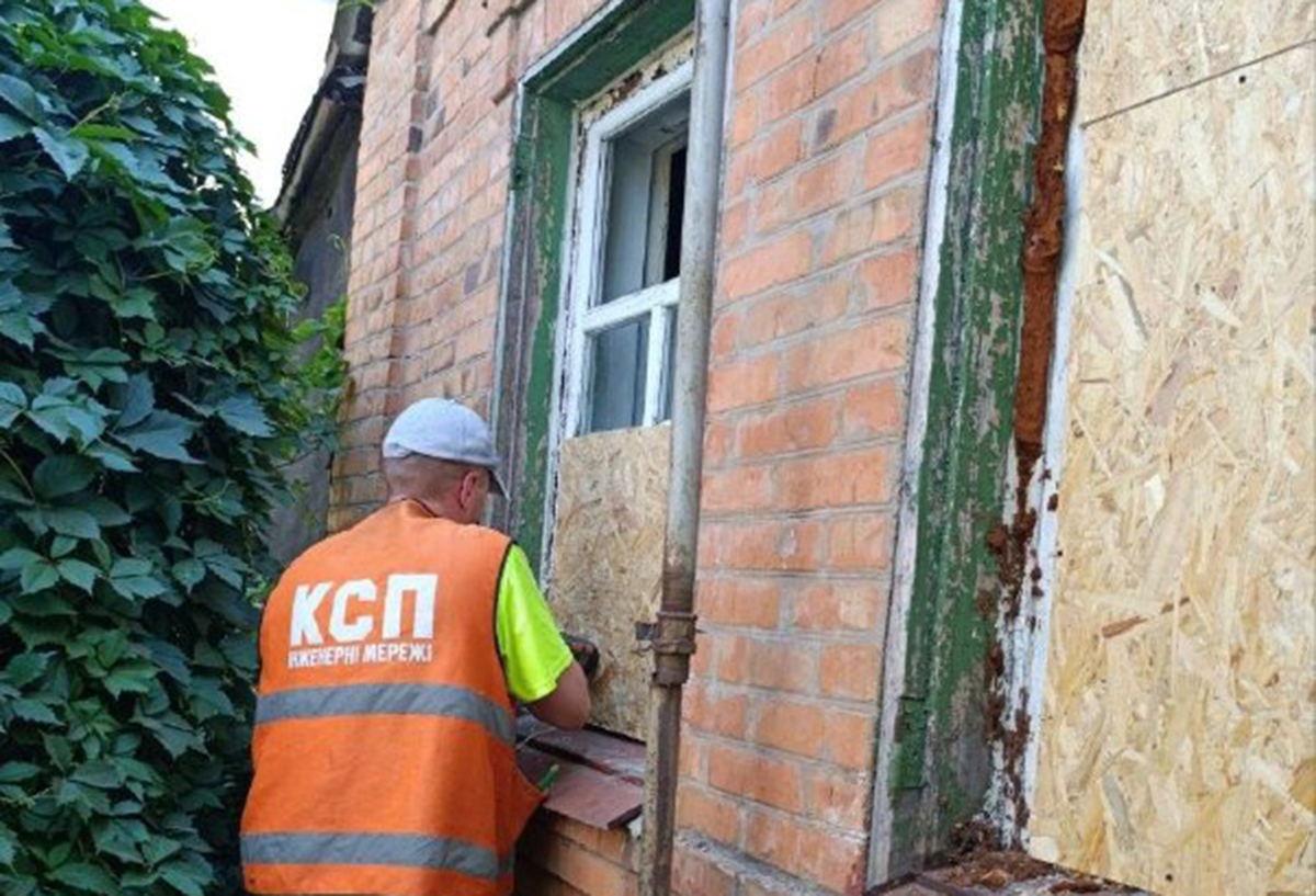 У Харкові закрили понад 70 вікон після обстрілів