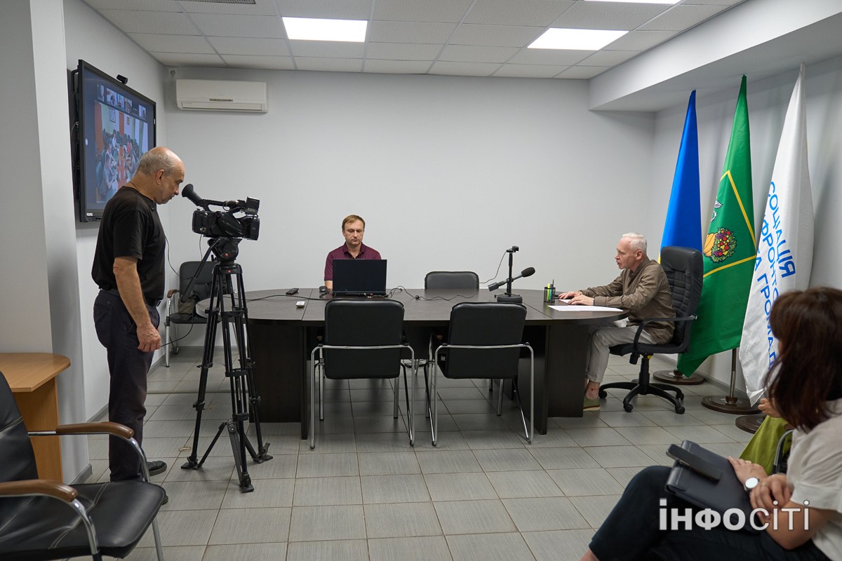 Працівники прифронтових громад мають отримати державні гарантії - Терехов