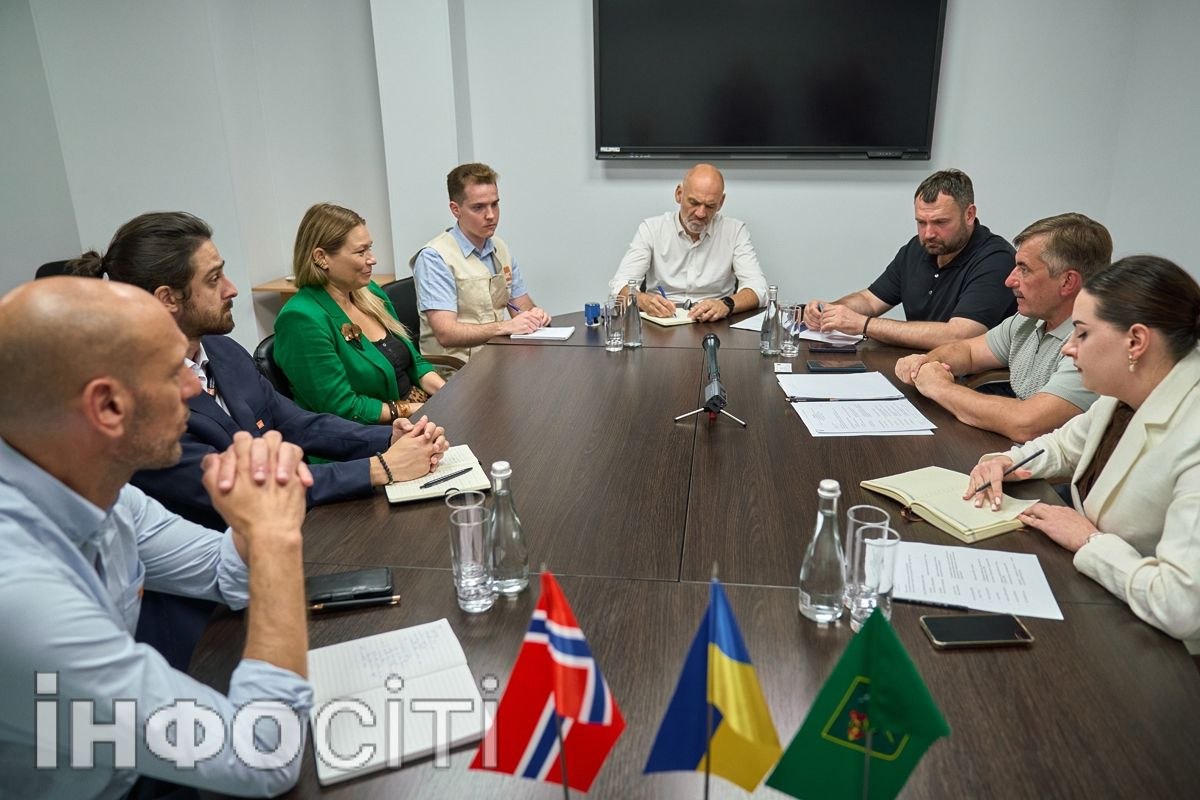 Харківська міська рада і Норвезька Рада у справах біженців підписали меморандум про взаєморозуміння (фото)