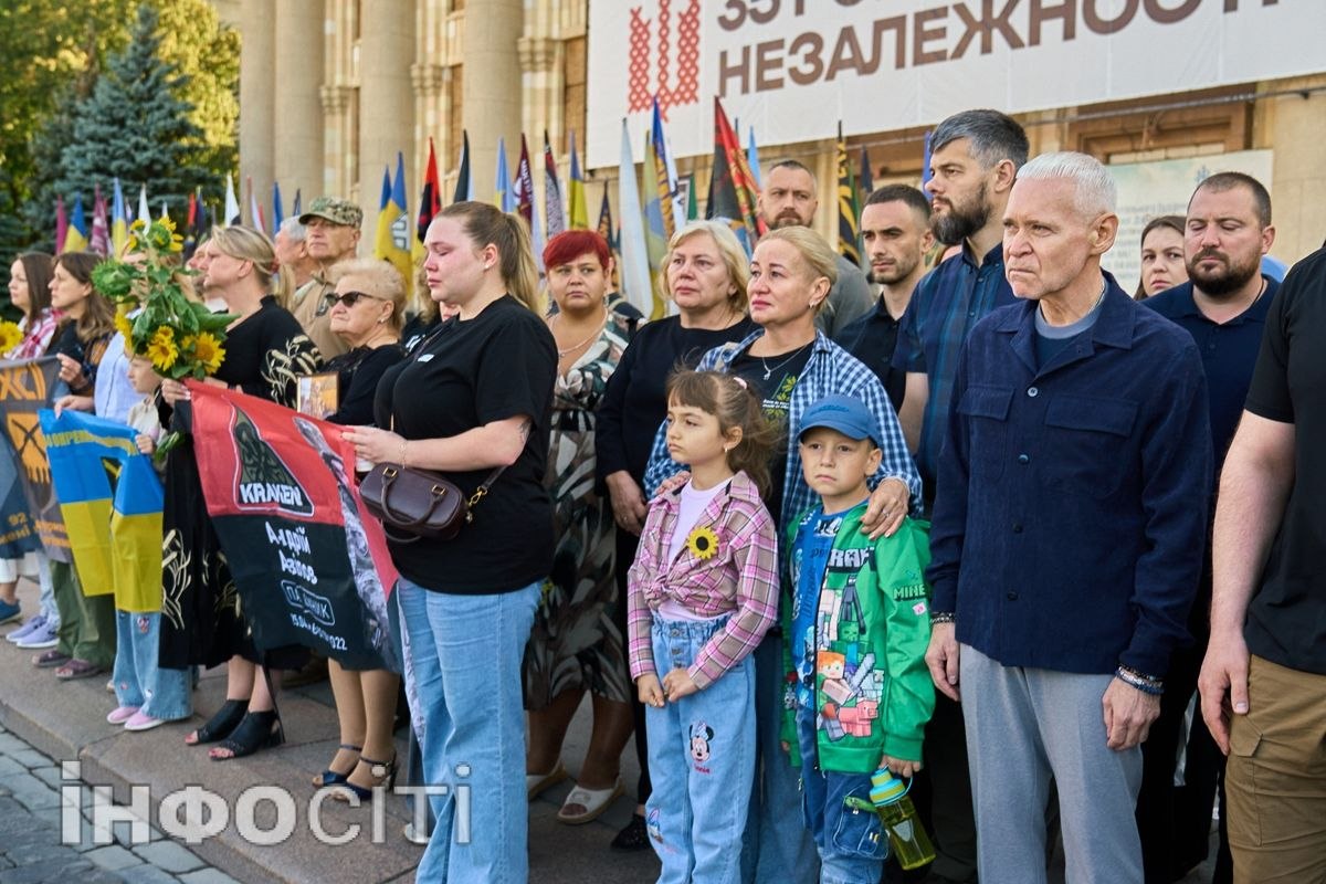 У Харкові вшанували пам’ять полеглих захисників України (фото)