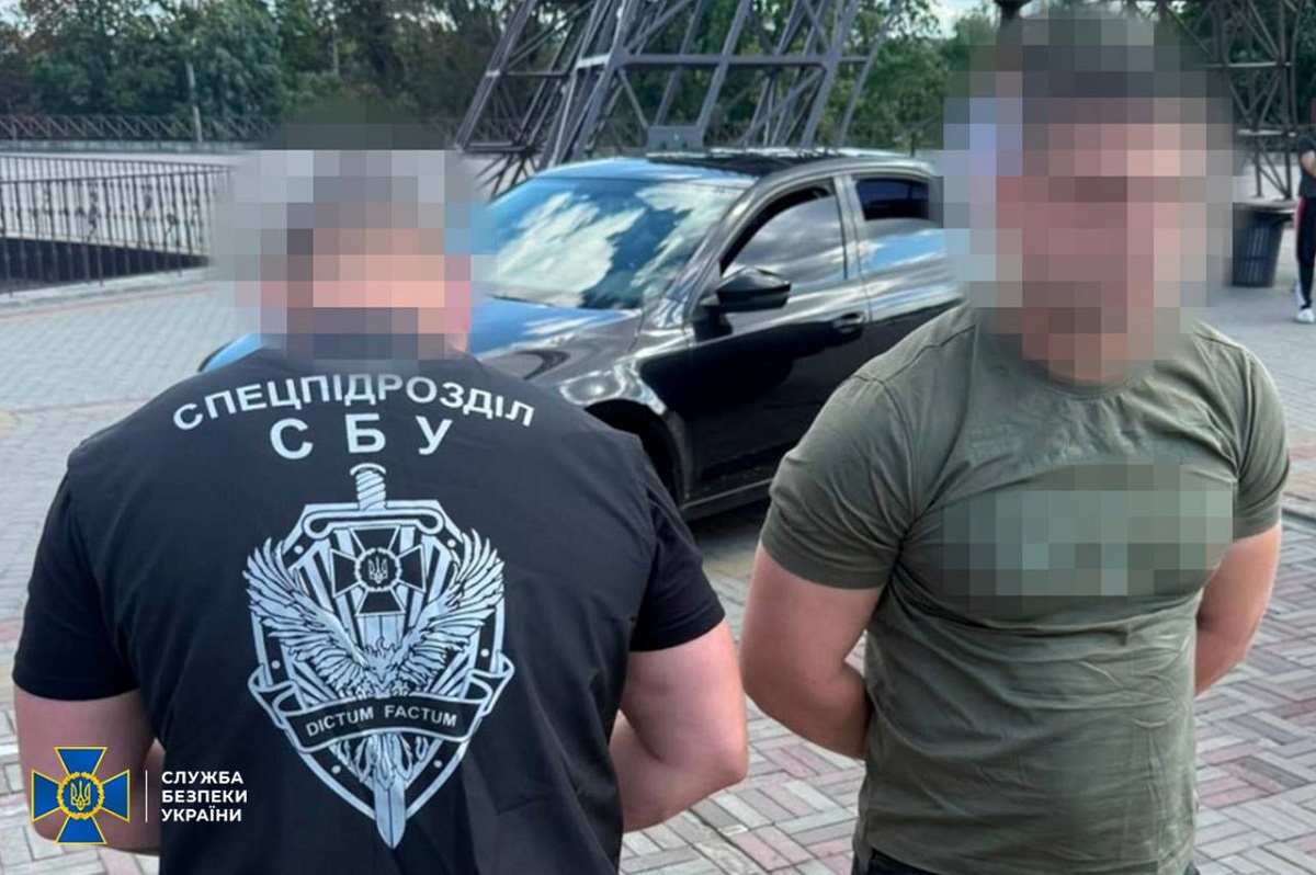У Харкові капітан Нацгвардії намагався заробити на ухилянтах