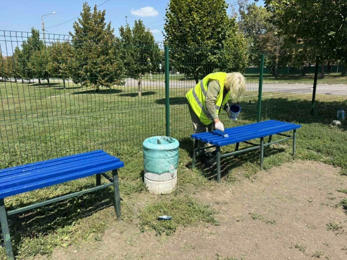 У Харкові впорядковують майданчики для вигулу собак (фото)