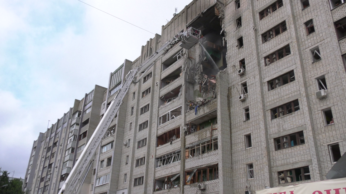 Ракетний удар по Харкову: 37 постраждалих, у будинку зруйновані перекриття
