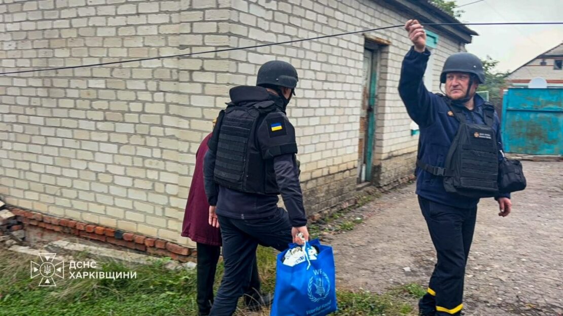 З небезпечної Харківщини евакуювали пенсіонерку (фото)
