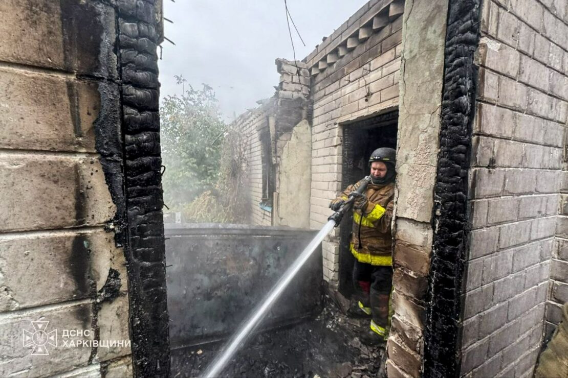 Окупанти вдарили КАБами по місту Ізюм: є постраждалі (фото)