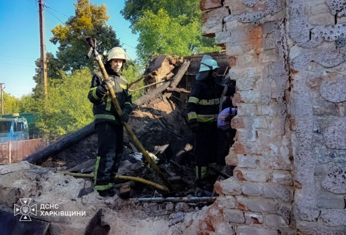 Наслідки російського удару по селу Катеринівка на Харківщині