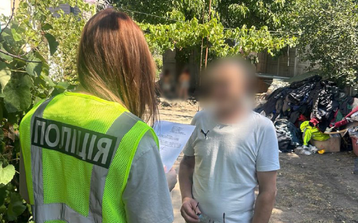 Житель Харківщини зберігав вдома наркотичні речовини