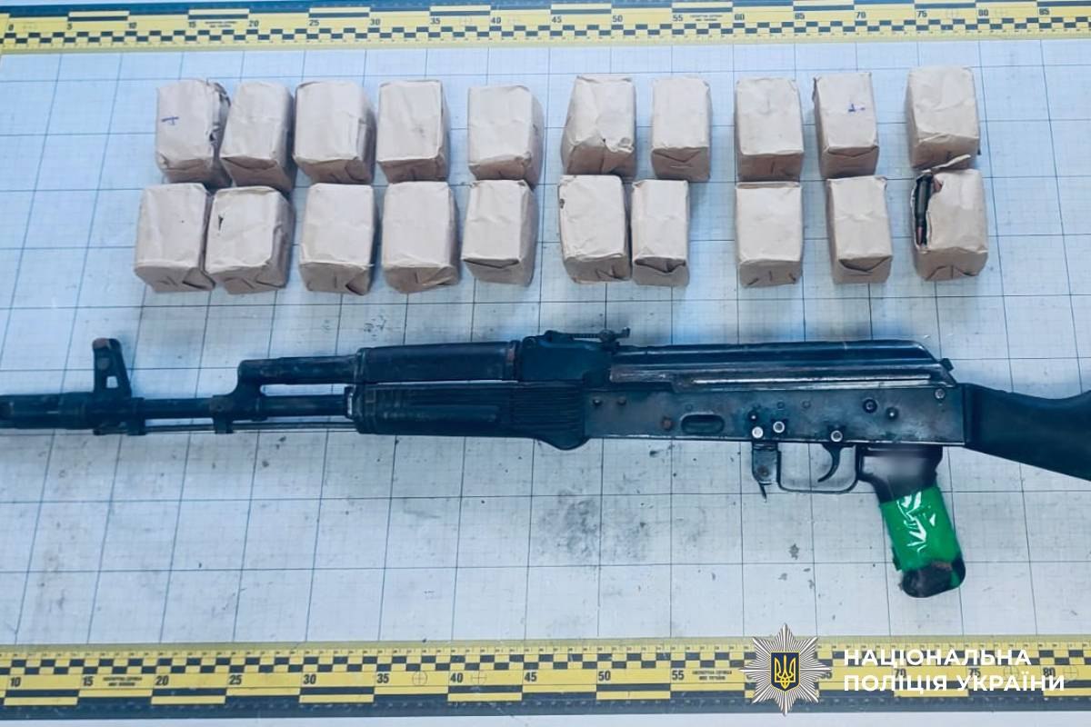 Харків'яни продовжують декларувати зброю та боєприпаси