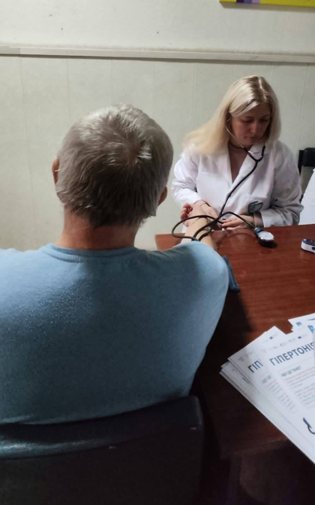 У Харкові продовжуються виїзні медогляди переселенців (фото)