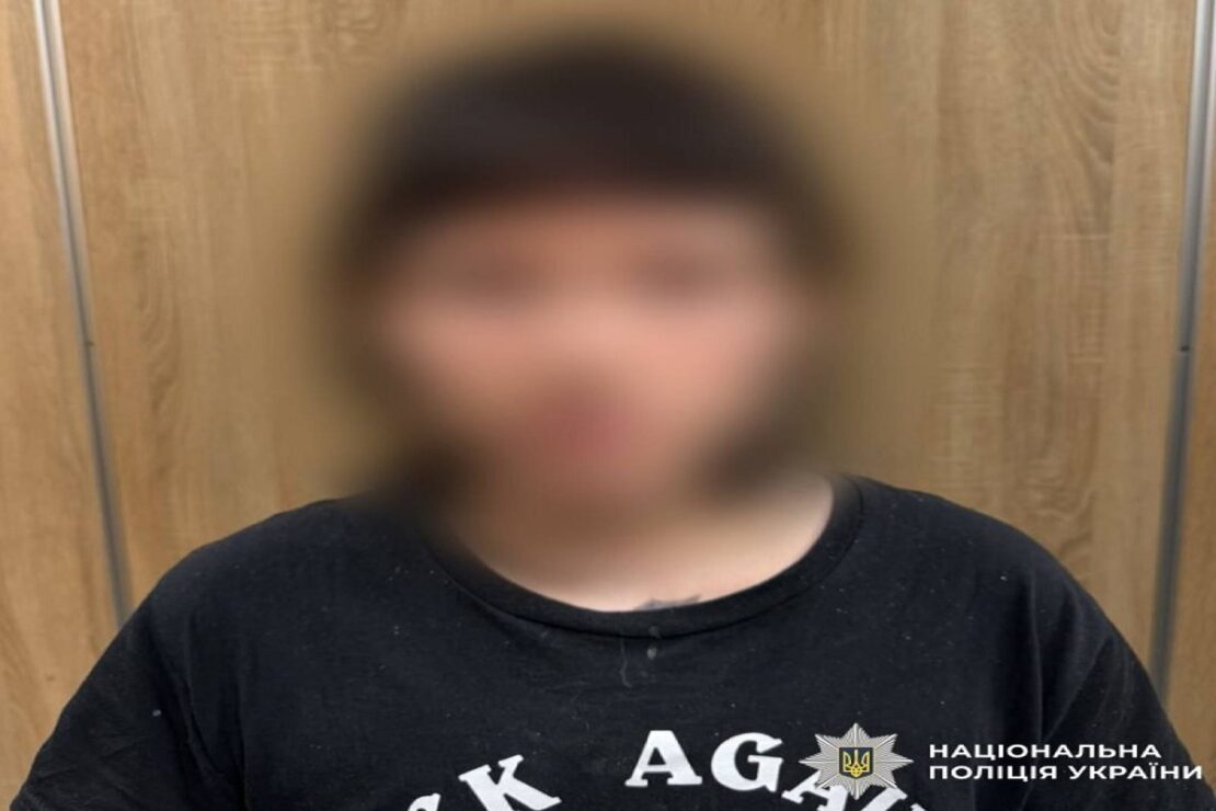 У Харкові неповнолітня напала з ножем на хлопця