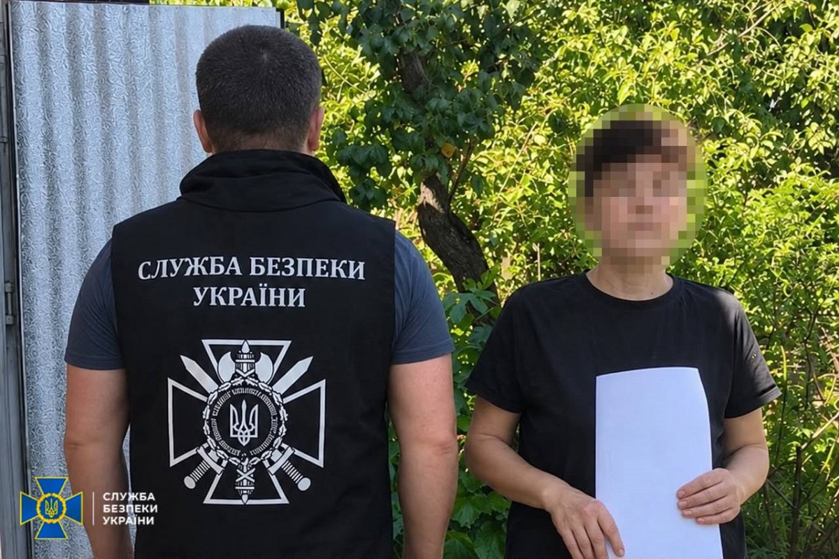 Виправдовувала агресію рф та захоплювалася путіним: харків'янці повідомлено про підозру