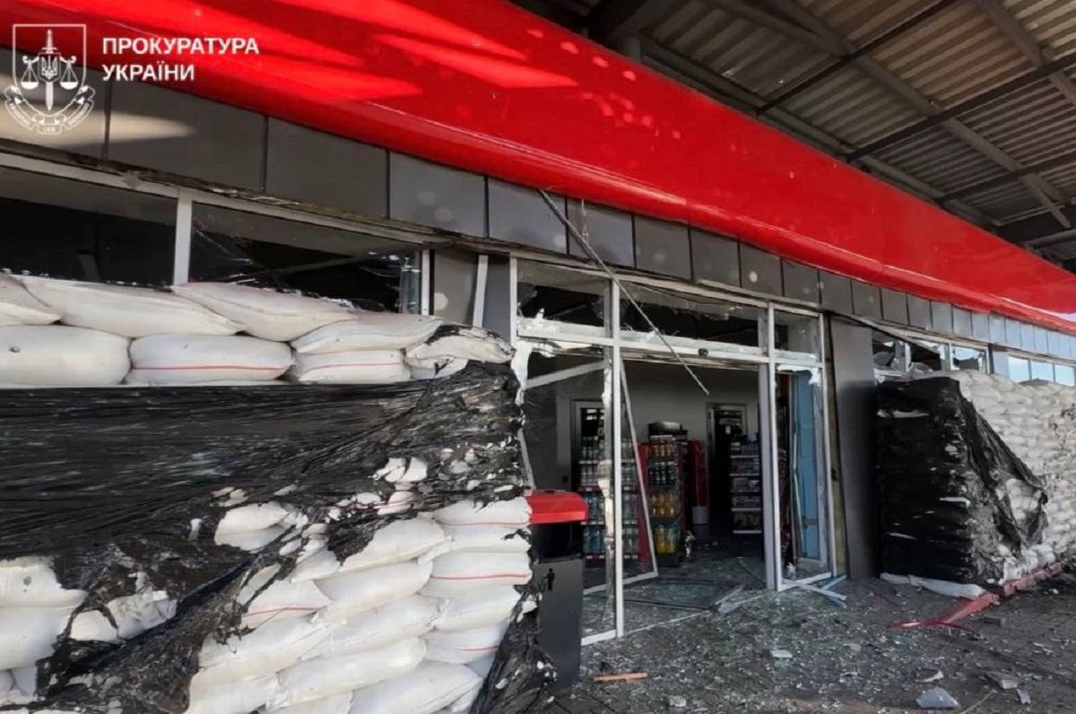 Учора російські безпілотники атакували три АЗС у Харкові (фото)
