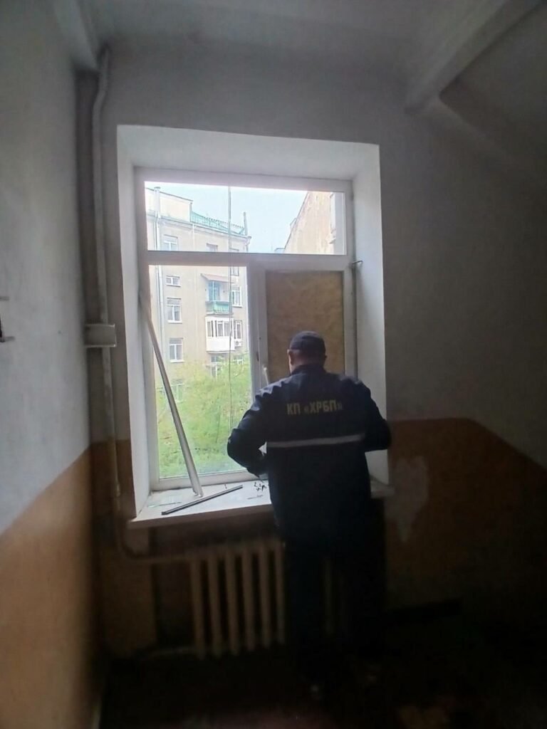 Харків готується до зими: у місті активно закривають контури житлових будинків