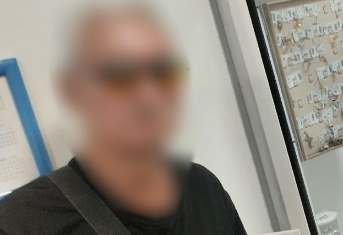 Харків'янин викрав із квартири знайомої ювелірні прикраси