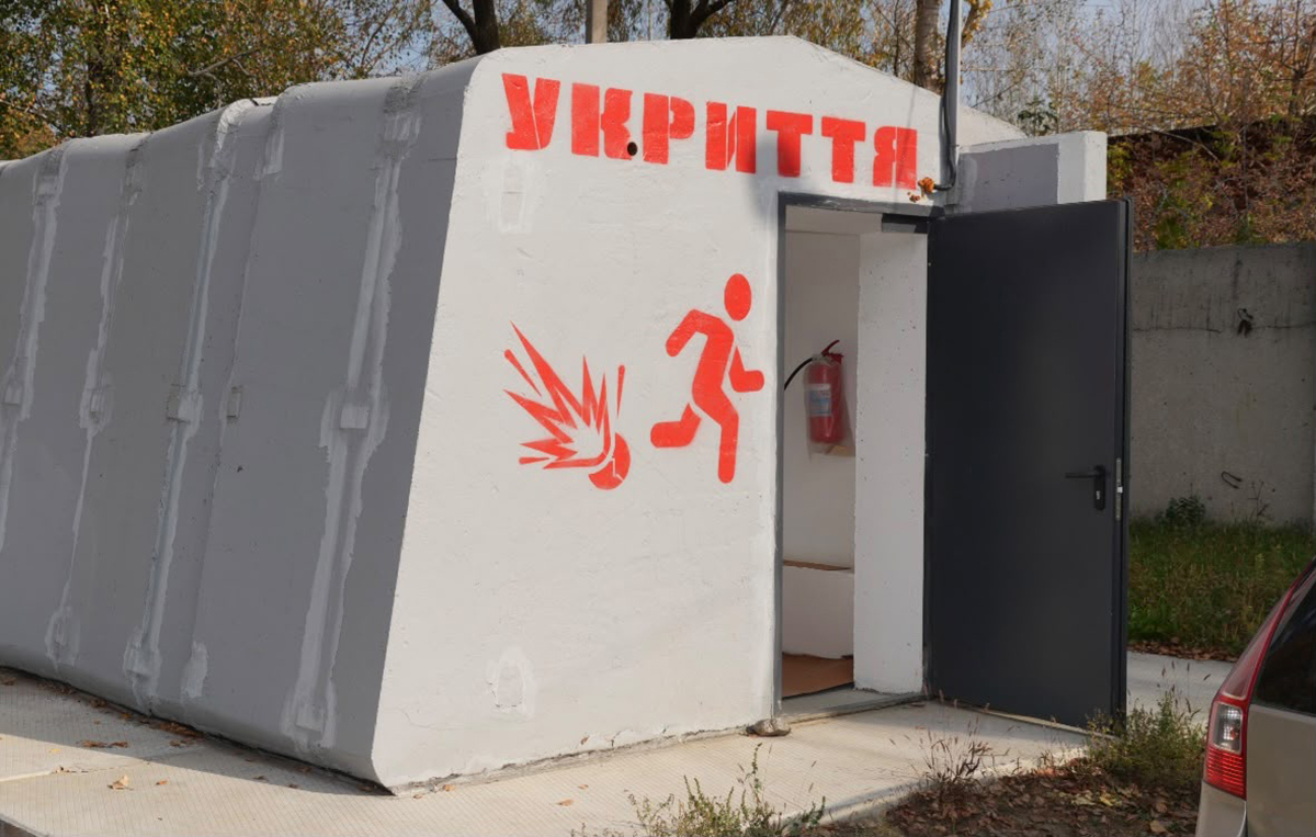 "Харківобленерго" встановило 10 мобільних укриттів