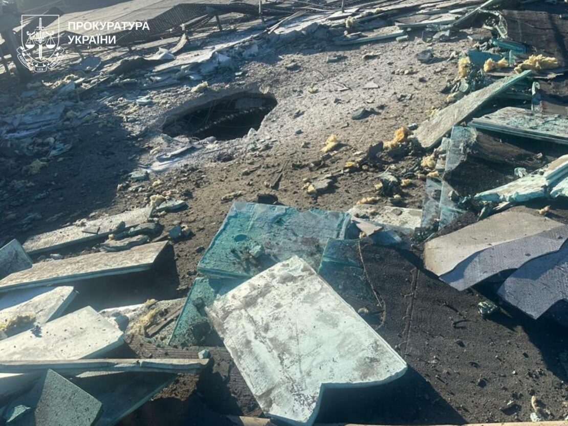 Наслідки ворожих обстрілів у Харкові та області (фото)