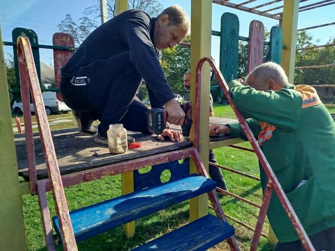 Протягом тижня з Харкова вивезли 940 кубометрів гілок (фото)