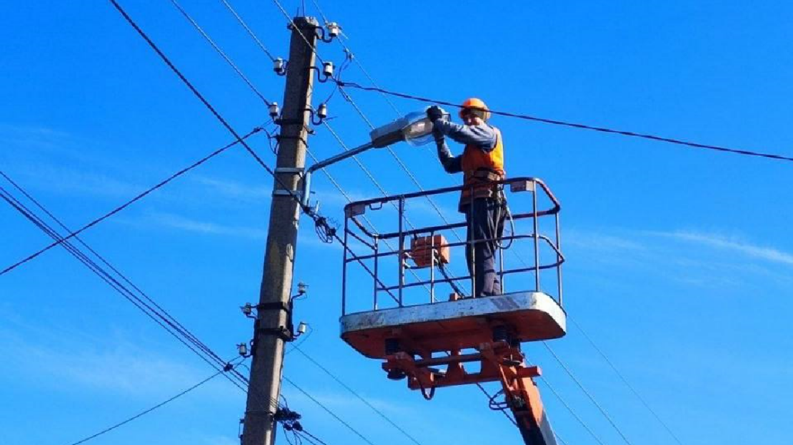 У Харкові упорядковують вуличне освітлення